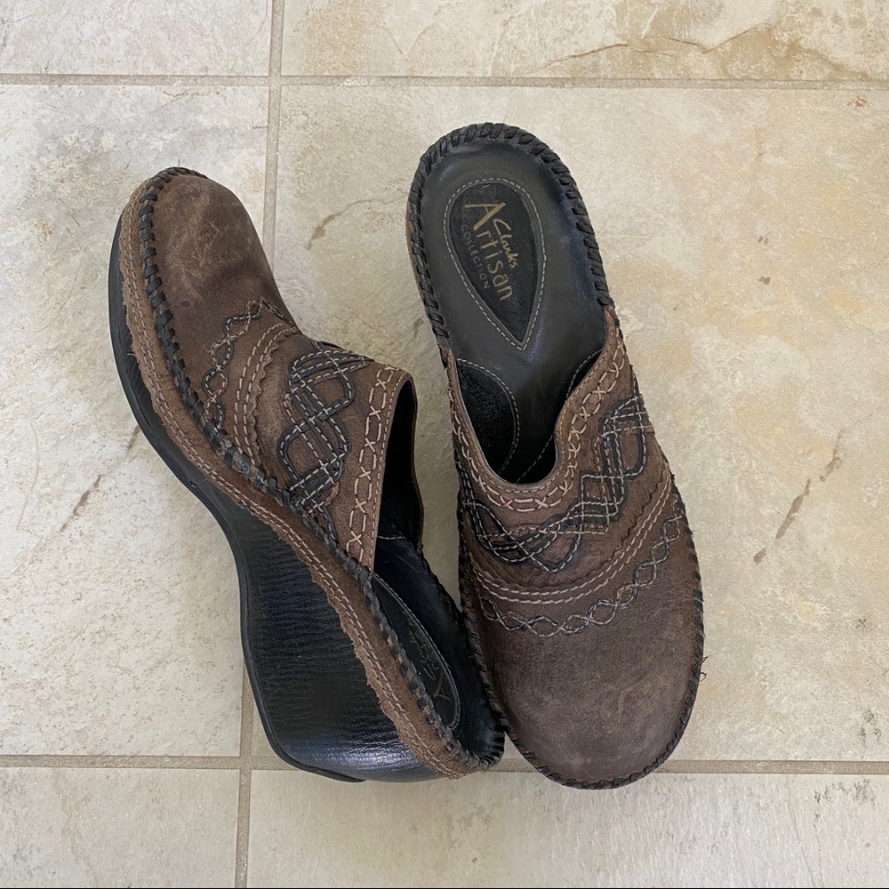 Clarks Artisan Collection Patterned Clogs Size 6.5 - image 1